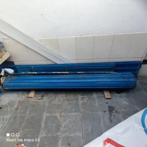 Porta de aço para comércio (Altura: 2,30M x Largura: 2,45M)