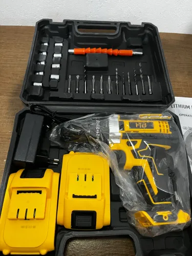 Parafusadeira/Furadeira Sem Fio HTB + Kit Completo com Maleta