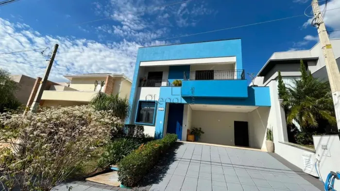 Sobrado para alugar em Campinas, Swiss Park, com 3 suítes, com 251 m²