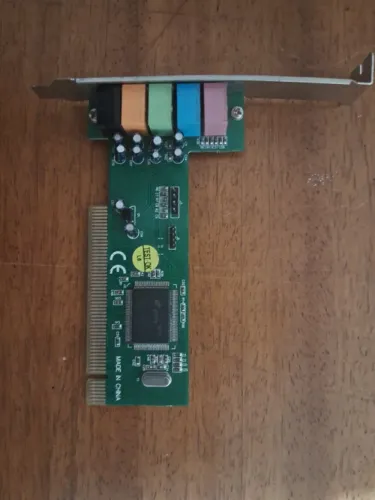 Placa De Som C-Media para slot PCi - 6 Canais 5.1