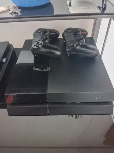 Play 4 com defeito