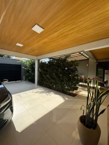 Sobrado para venda  350 m²  4 quartos em Centro - Aragoiânia - GO