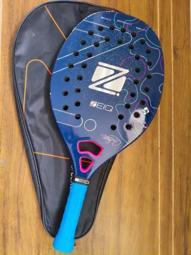 Raquete De Beach Tennis Inspire Patty Diaz Zeiq 3k Cor Azul - Peso 325 balance 26