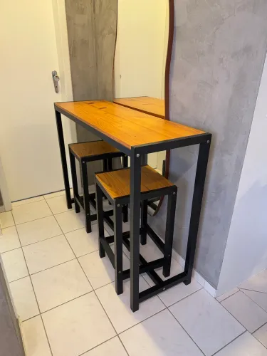 Bancada de refeição para Cozinha/sala ou área gourmet 