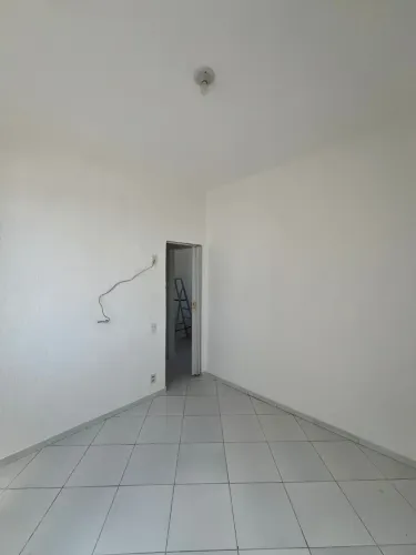 Imóvel para venda tem 60 metros quadrados com 3 quartos em Covanca - São Gonçalo - RJ