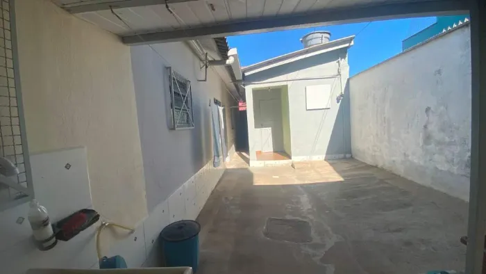 Casa para VENDA, localizado no bairro VILA HORTOLÂNDIA em Jundiaí/SP.