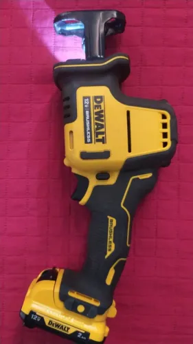 Serra de Sabre XTREME 12V MAX DCS 312 (DeWALT)