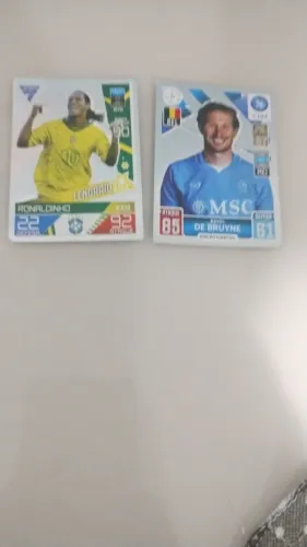 Cartinha do Ronaldinho gaúcho e Kevin de bruyne