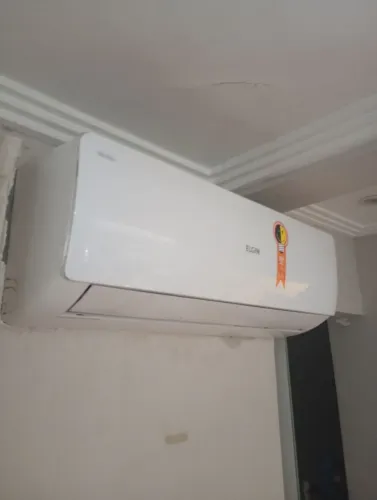 Troco ou vendo Ar split 18000 BTUs aceito cartão até 12x