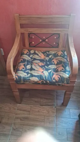 Sofá de madeira ?