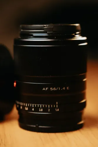 Lente Viltrox 56mm 1.4 E-Mout