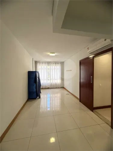 Apartamento com 2 quartos à venda em Praia do canto - ES