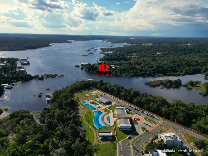Lote no Condomínio Vivenda das Marinas na 2ª Etapa Próximo à Portaria, 250m²