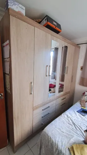 Guarda-Roupa Casal Demóbile Paris II (C/ Espelho) - Metade do preço!!