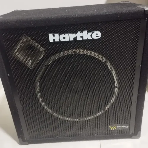 Gabinete da HARTKE 300 watts vx
