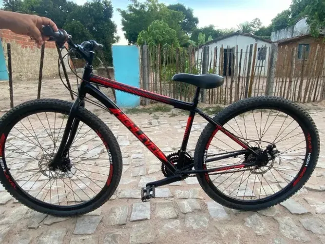BICICLETA HIGH LEVEL ARO 29 - IMPECÁVEL! PRONTA PRA USO