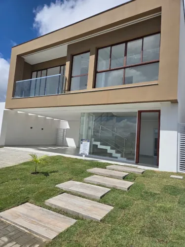 Casa a venda no condomínio Terras Alphas.