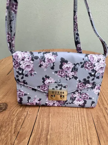 Carteira clutch ou bolsa transversal Guedes