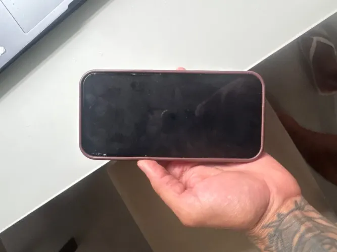 Carcaça do IPhone 17