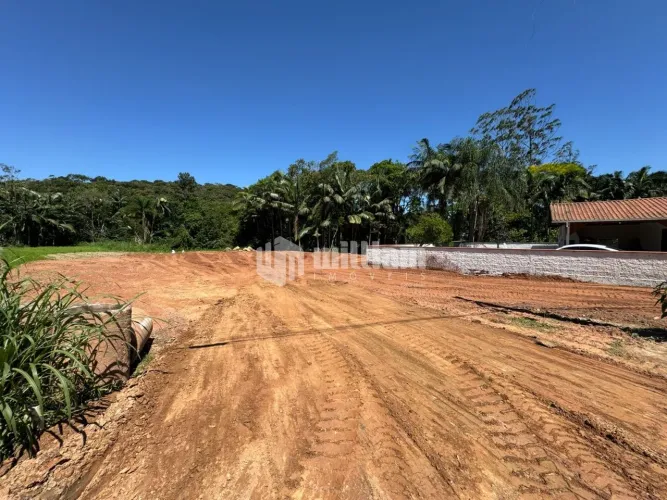 TERRENO Á VENDA- BAIRRO SÃO PEDRO. GUABIRUBA