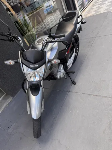 Moto CG com 14km