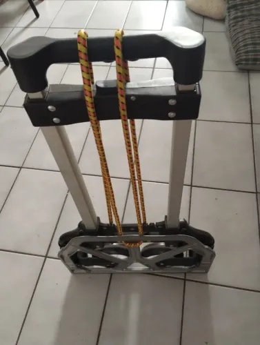 Carrinho de mão dobrável, capacidade 60 Kg