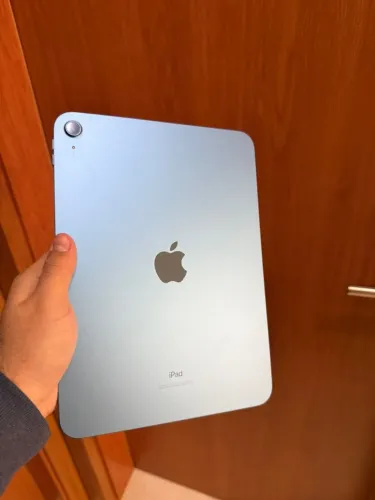 Apple iPad 10ª geração - 64gb - Azul | Acompanha: Teclado, Capa, Película, Carregador