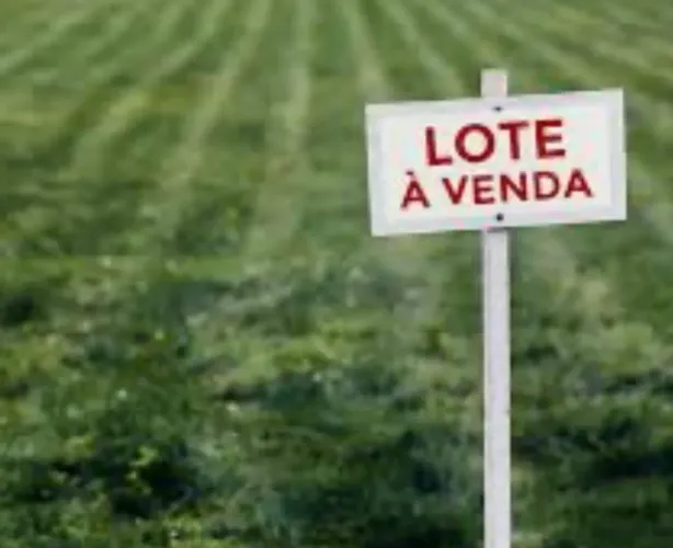 Vendo lote em Planalmira de Goiás