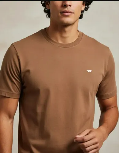  Camiseta diesel tam g cor marrom