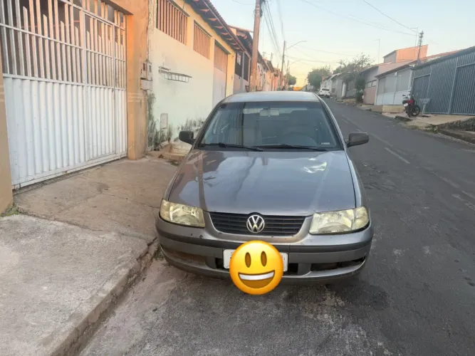 Volkswagen Gol Geração III Power 1.0 MI 16V Gasolina Mec. 4P 2002