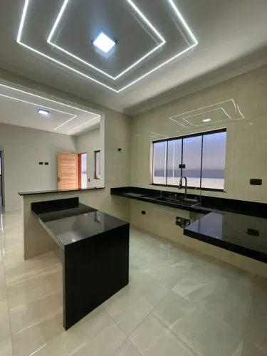 Casa com piscina a venda em Itanhaém, Campos Elísios.