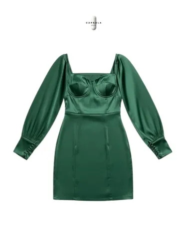 Vestido Curto Acetinado com Mangas Bufantes Akomb 