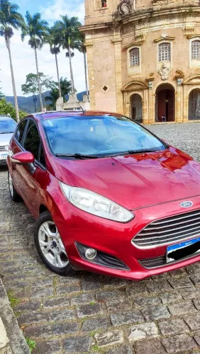 Ford Fiesta 1.6 16V Flex Aut. 5P 2015