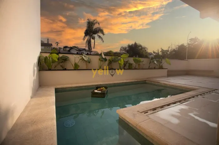Casa em Condomínio em Arujá - Arujazinho IV | R$ 3,7 mi