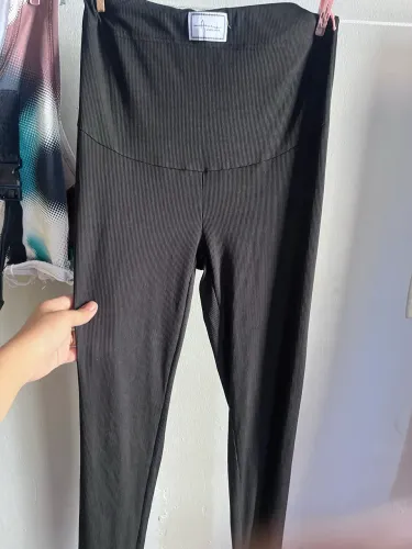 Roupas semi novas 