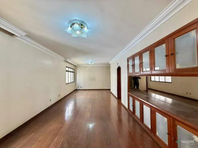 Apartamento 4 quartos Funcionários