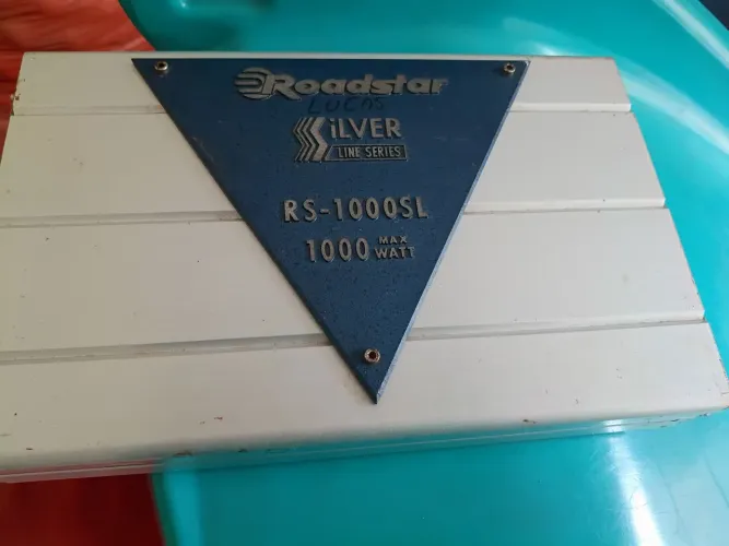 Caixa de som e módulo pra carro