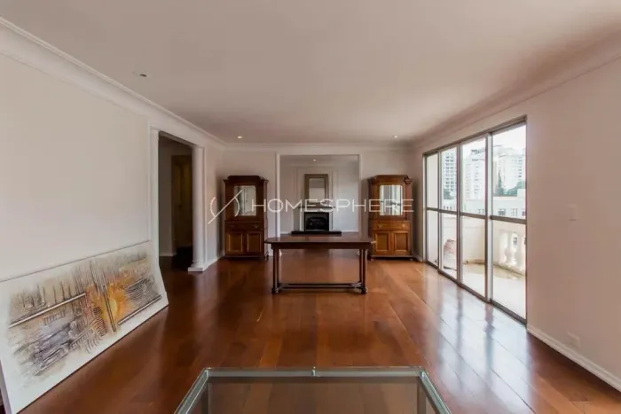 Apartamento de 220 m² nos Jardins | 4 dormitórios e 3 vagas