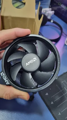 Cooler AMD M4