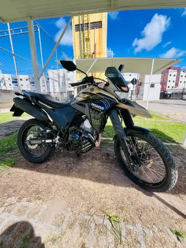 XTZ 250 Lander 2024