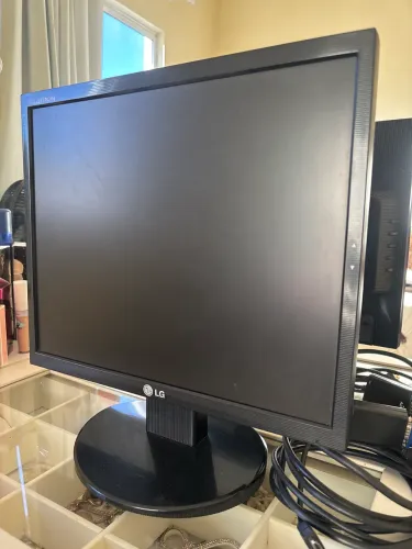 Monitor LG 15 polegadas - *PRA VENDER HOJE*