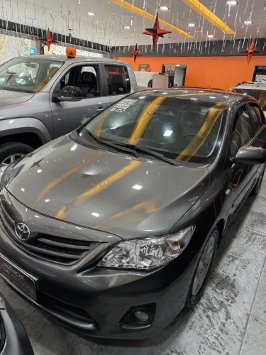 Toyota Corolla GLI 1.8 Flex 16V Mec. 2012