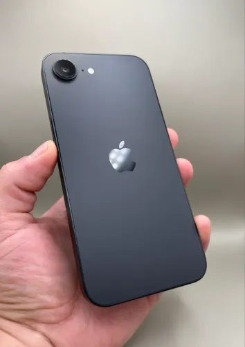 iPhone 16e 256GB Preto | Bateria 100% | Garantia Apple