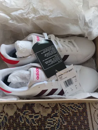 Adidas Graund Court base 2.