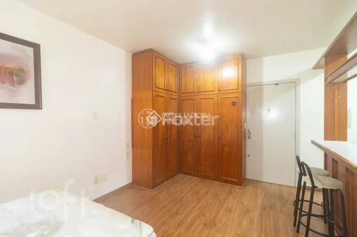 Kitnet / JK / Studio à venda Avenida Osvaldo Aranha, Bom Fim - Porto Alegre