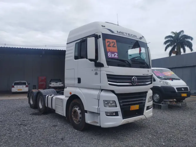 Volkswagen 28.460 Meteor 6x2 2021/2022 Vamos Seminovos Goiania