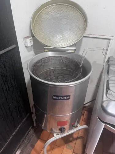 Fritadeira Elétrico Industrial METVISA 38 Litros Água e Óleo