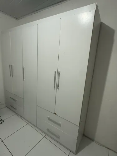 GUARDA ROUPA