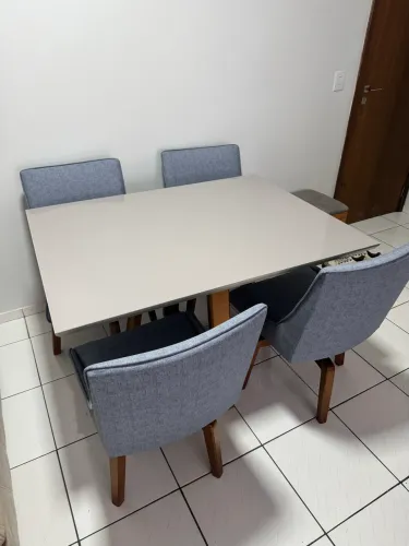 MESA 4 LUGARES ALTA QUALIDADE! CADEIRAS GIRATÓRIAS. 