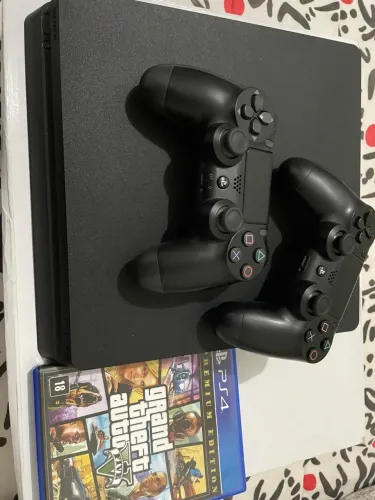Vendo play 4 slim